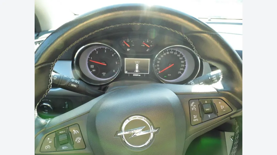 OPEL Astra -