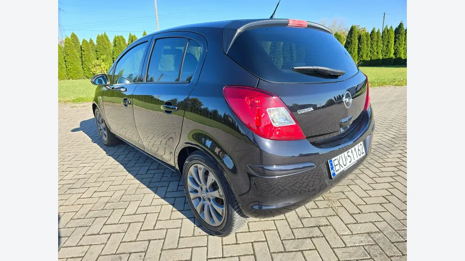 OPEL Corsa -