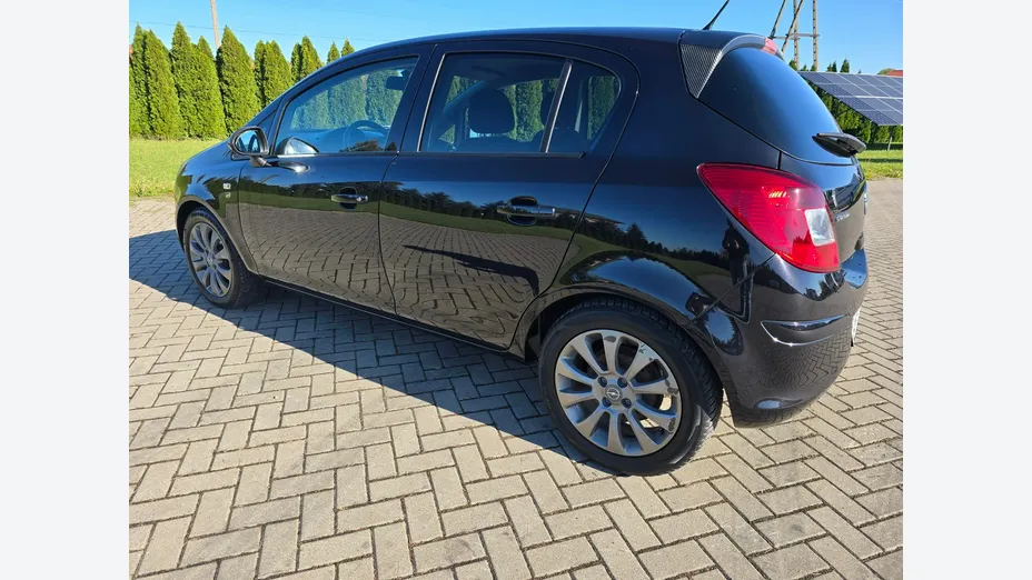 OPEL Corsa -
