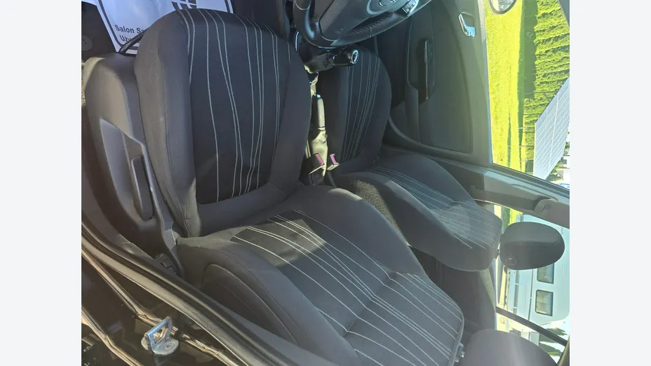 OPEL Corsa -