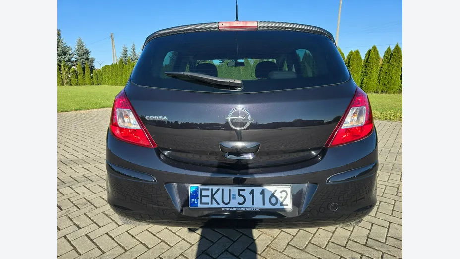 OPEL Corsa -