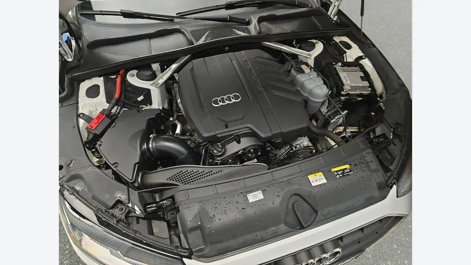AUDI A4 -