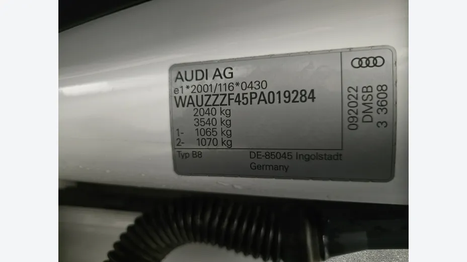 AUDI A4 -