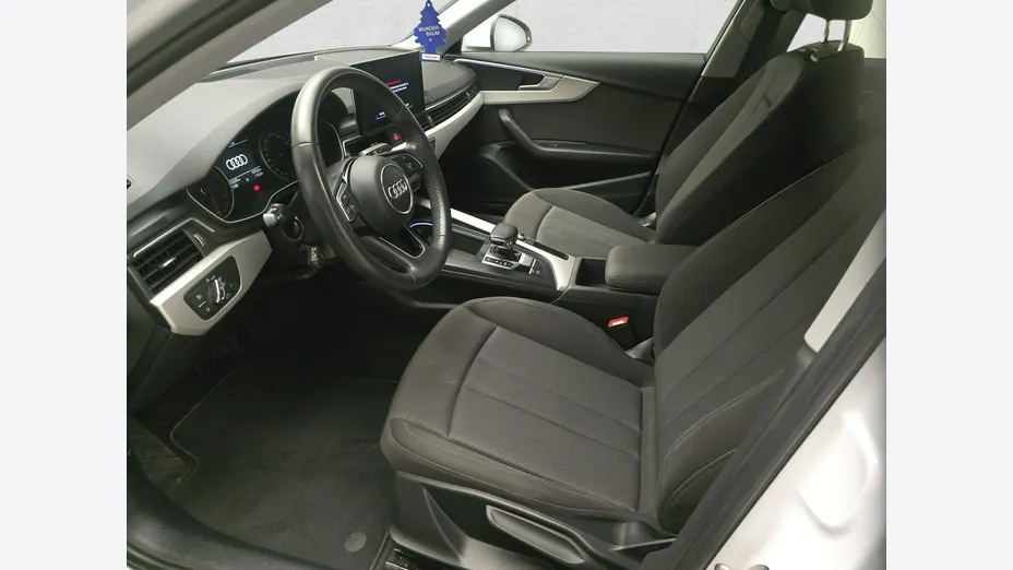 AUDI A4 -