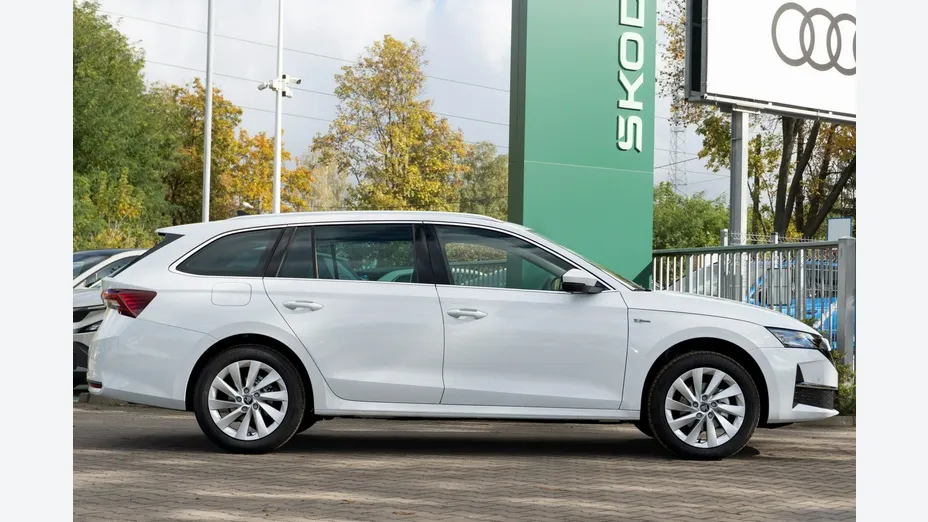 SKODA Octavia -