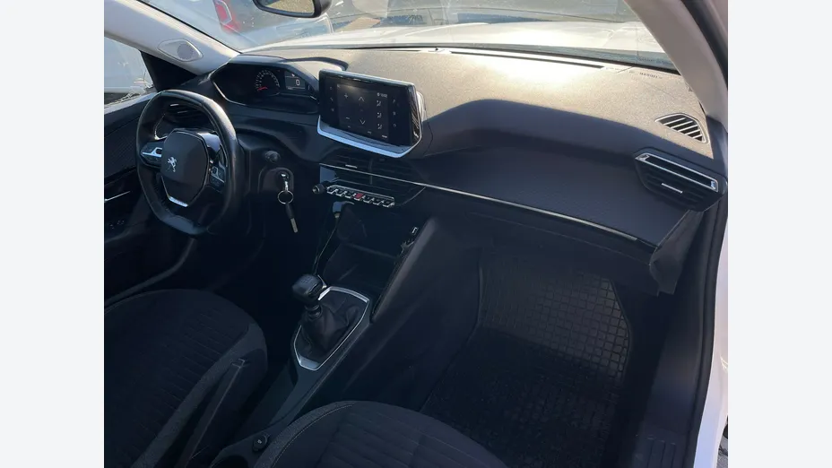PEUGEOT 2008 -