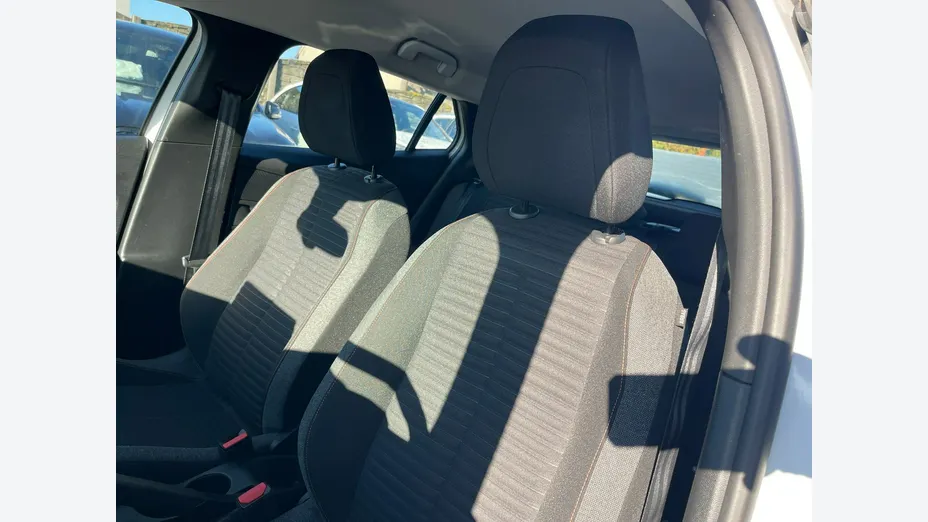 PEUGEOT 2008 -