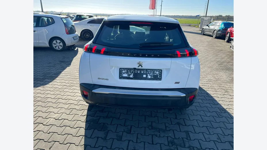 PEUGEOT 2008 -