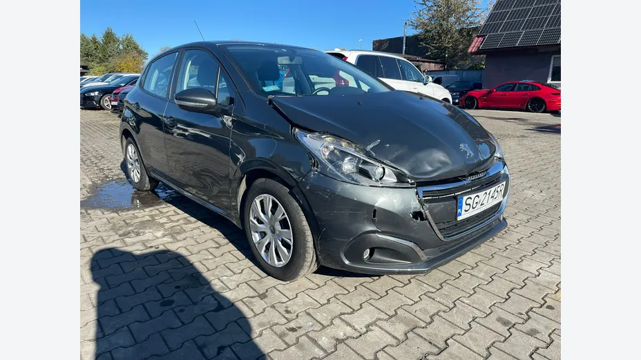 PEUGEOT 208 -