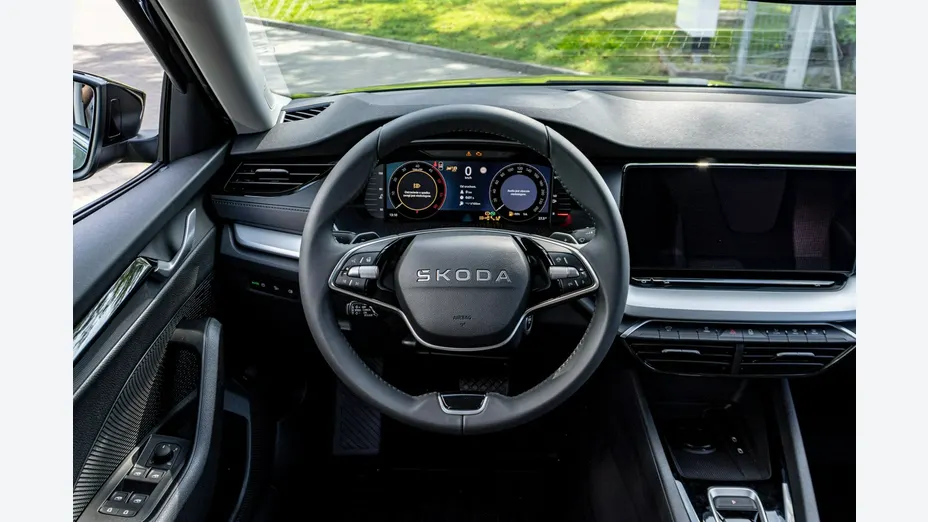 SKODA Octavia -