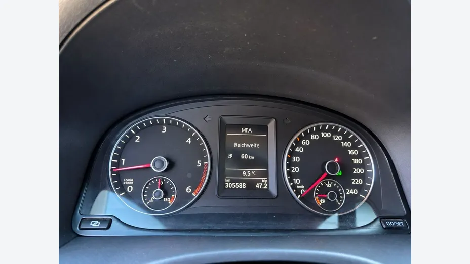 VOLKSWAGEN Caddy -