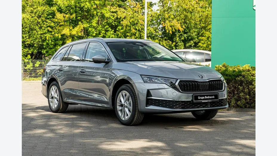SKODA Octavia -