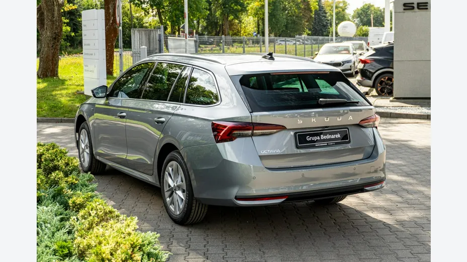 SKODA Octavia -