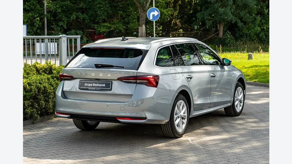 SKODA Octavia -