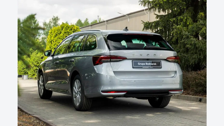 SKODA Octavia -