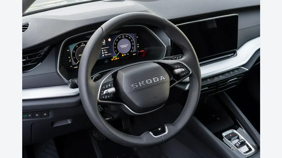 SKODA Octavia -