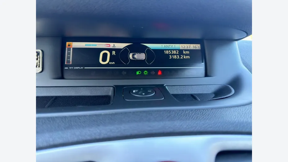 RENAULT Scenic -