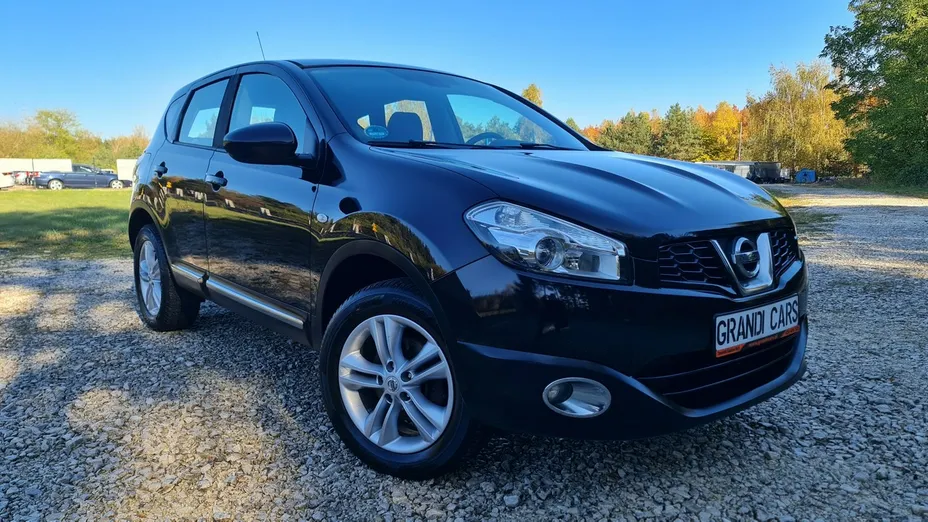 NISSAN Qashqai -