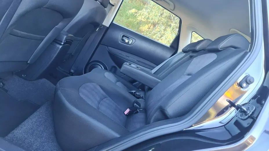 NISSAN Qashqai -