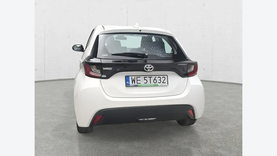 TOYOTA Yaris -
