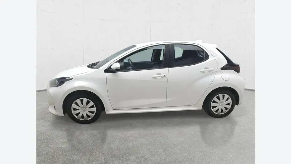 TOYOTA Yaris -