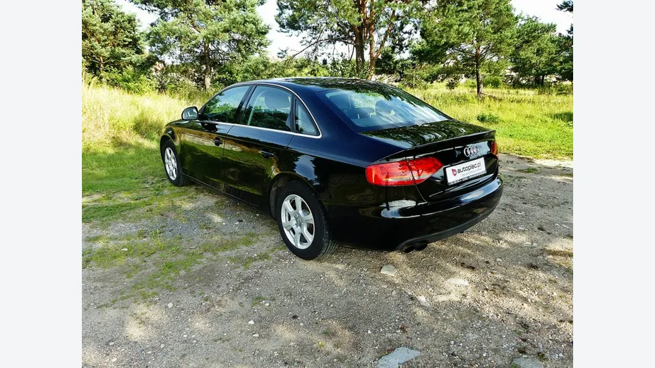 AUDI A4 -