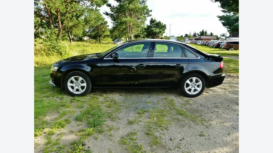 AUDI A4 -