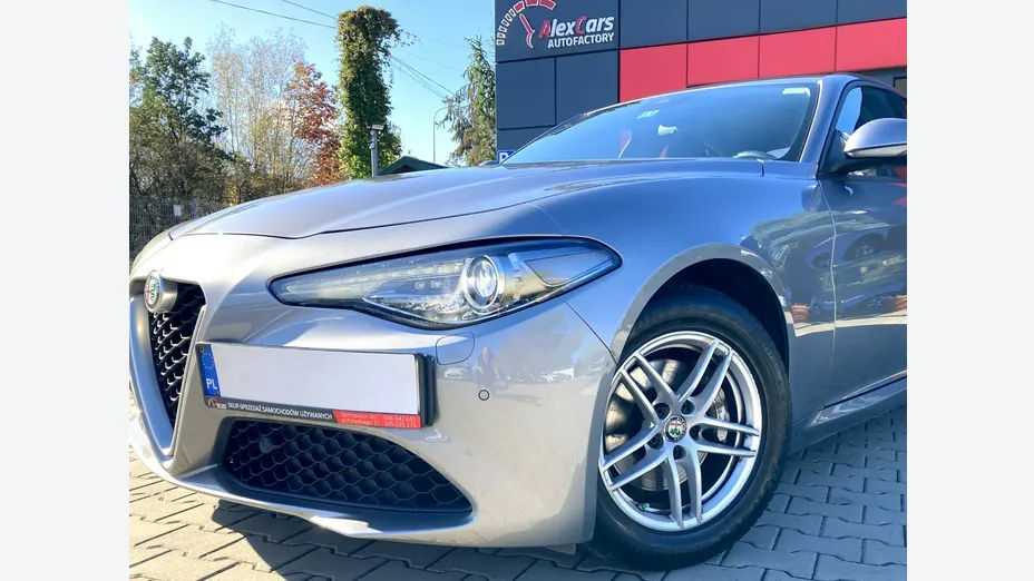 ALFA ROMEO Giulia -