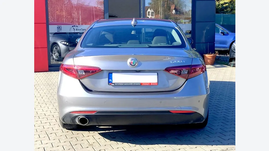 ALFA ROMEO Giulia -