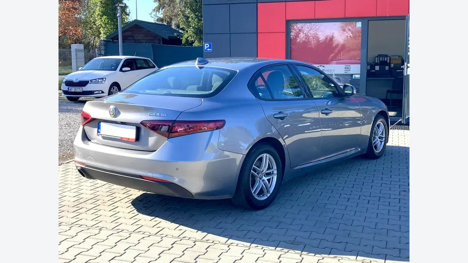 ALFA ROMEO Giulia -