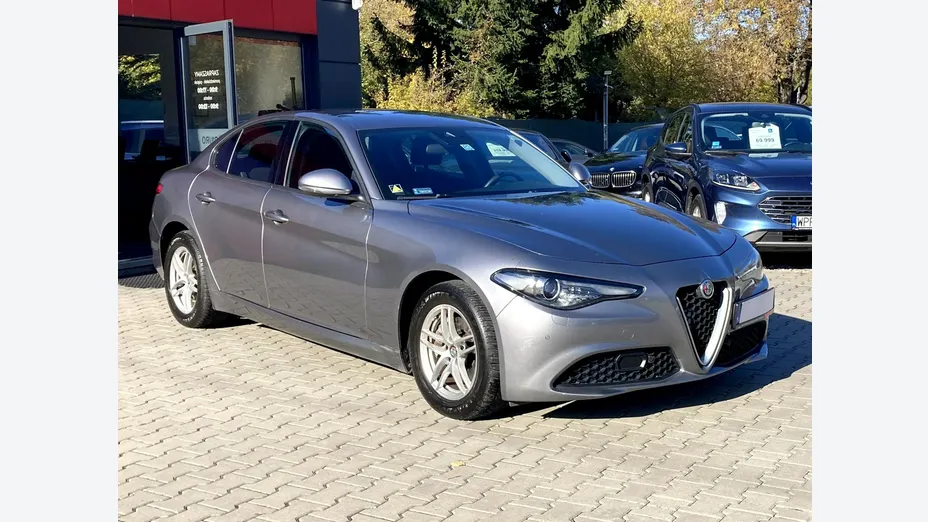 ALFA ROMEO Giulia -