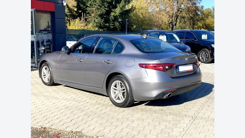ALFA ROMEO Giulia -
