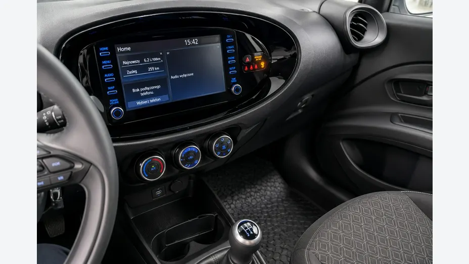 TOYOTA Aygo X -