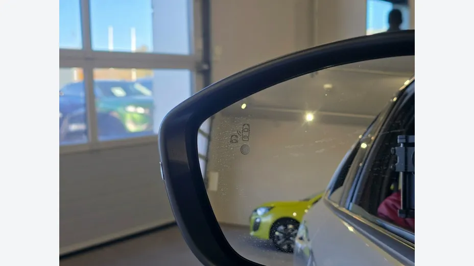 OPEL Corsa -