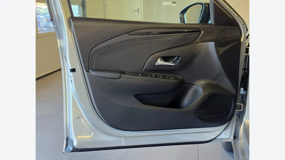 OPEL Corsa -