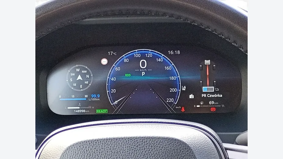 TOYOTA RAV4 -