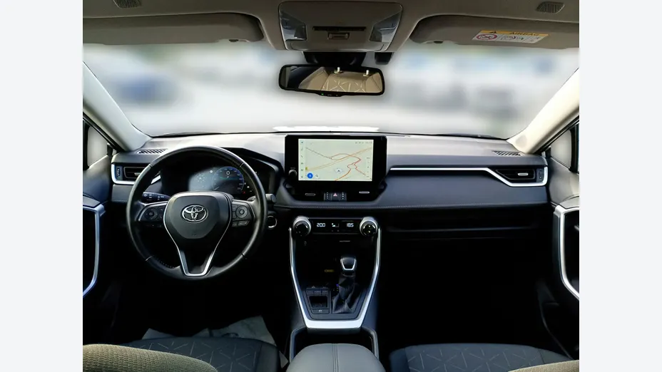 TOYOTA RAV4 -