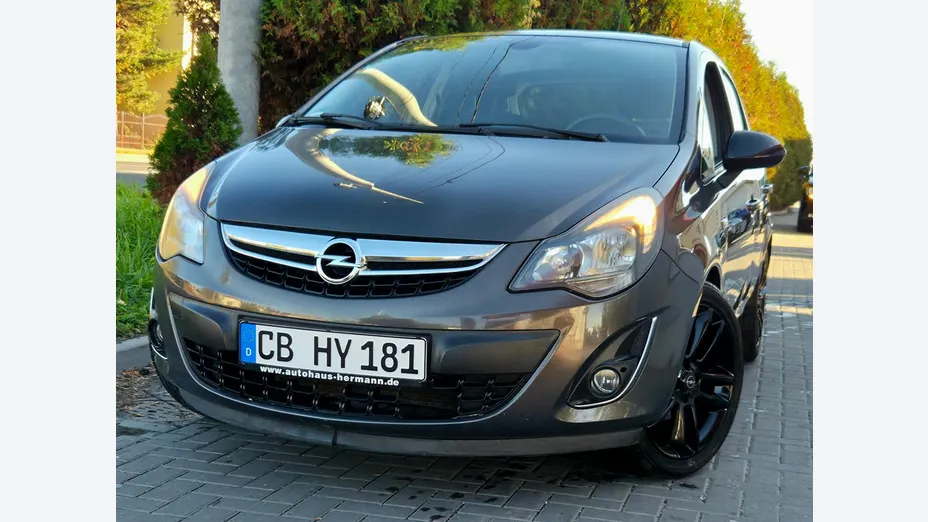 OPEL Corsa -