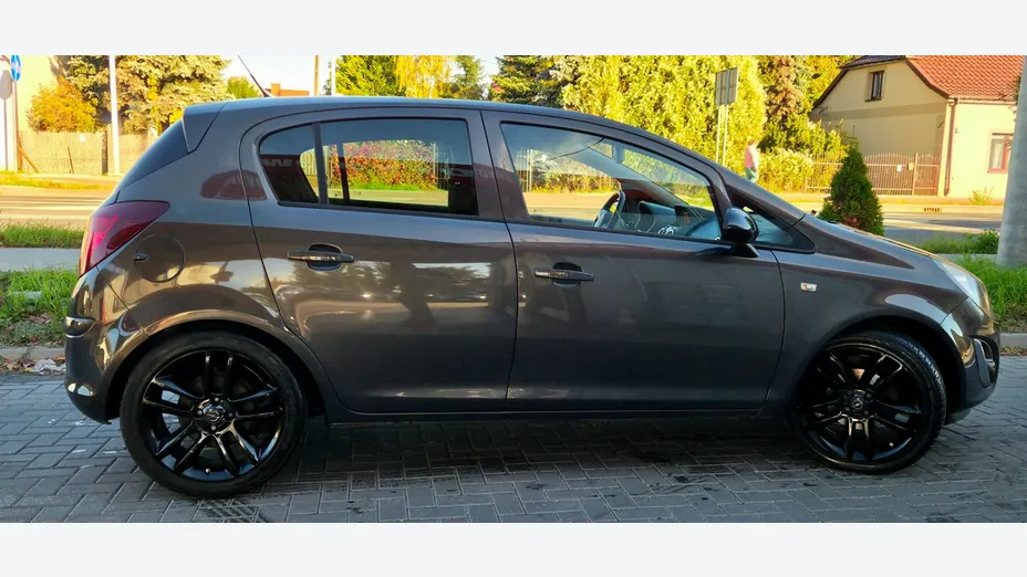 OPEL Corsa -