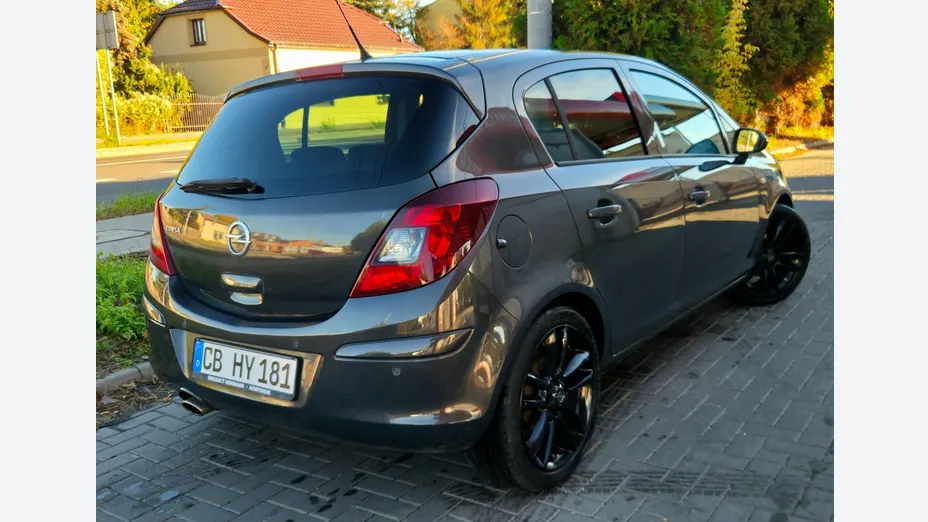 OPEL Corsa -