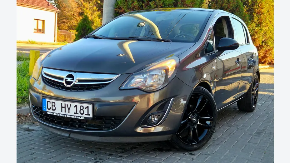 OPEL Corsa -