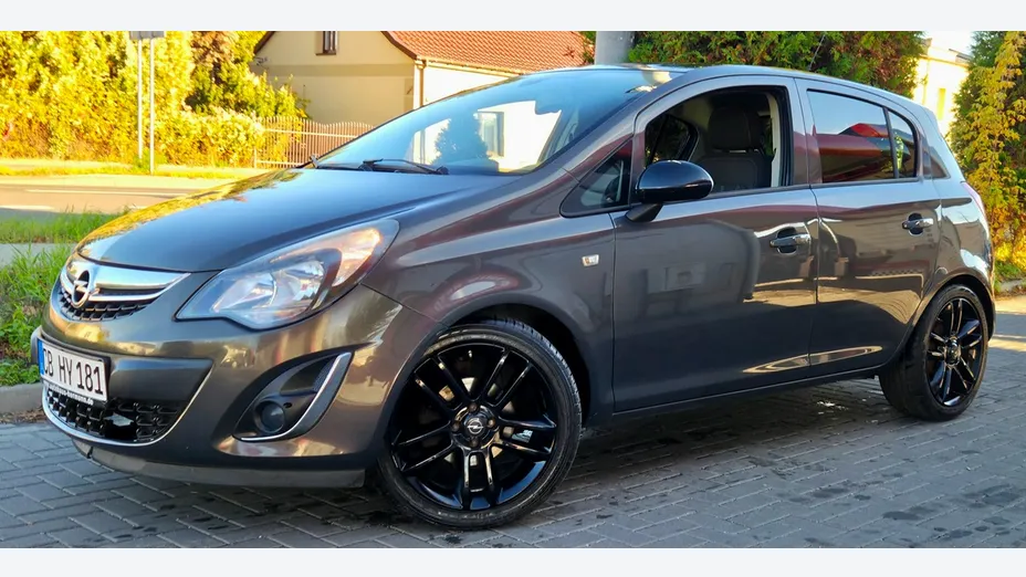 OPEL Corsa -