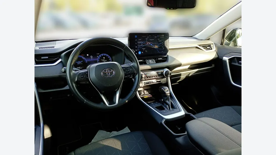 TOYOTA RAV4 -