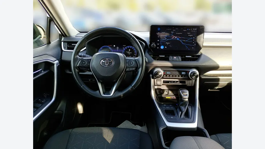 TOYOTA RAV4 -