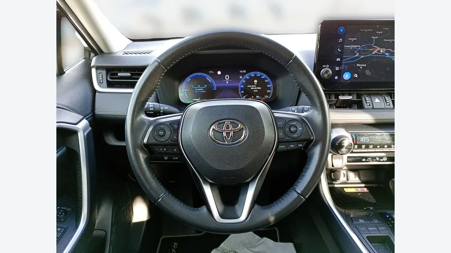 TOYOTA RAV4 -