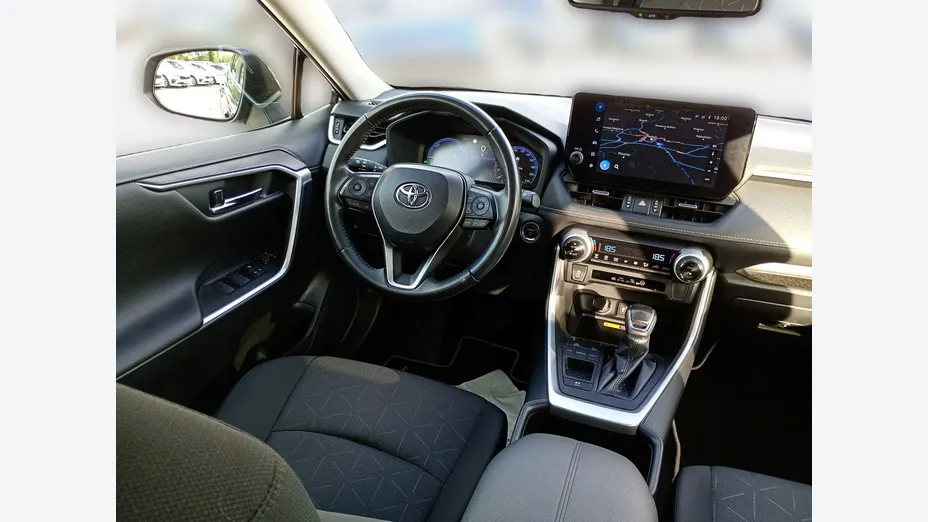 TOYOTA RAV4 -