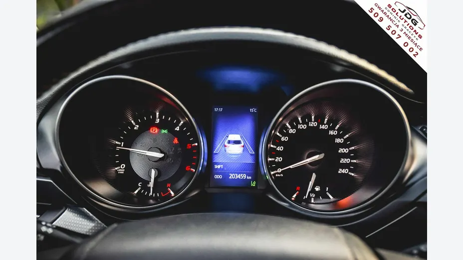 TOYOTA Avensis -