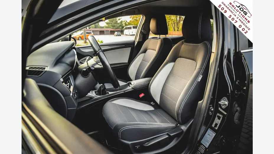 TOYOTA Avensis -