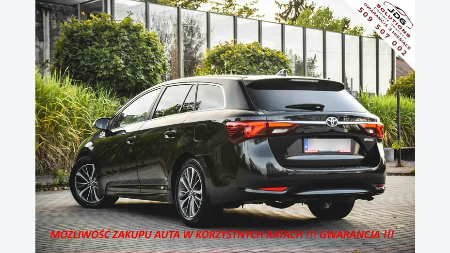 TOYOTA Avensis -