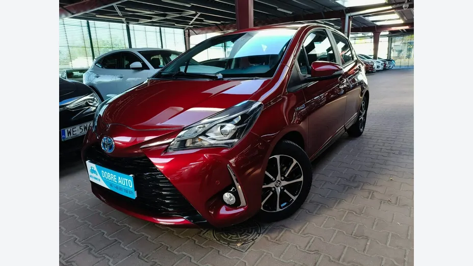 TOYOTA Yaris -